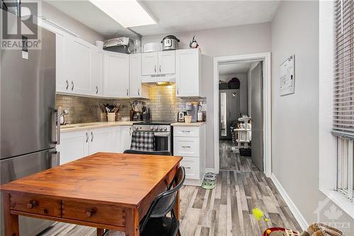 698 Cooper Street, Ottawa, ON - Indoor Photo Showing Kitchen