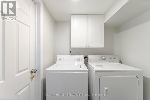 2550 Wickham Rd, Mississauga, ON - Indoor Photo Showing Laundry Room