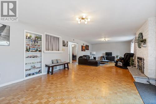 2254 Yates Court, Oakville, ON - Indoor With Fireplace