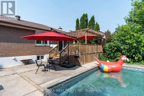 3522 The Credit Woodlands, Mississauga, ON - Outdoor With In Ground Pool With Deck Patio Veranda