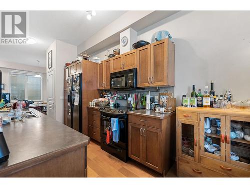 1331 Ellis Street Unit# 209, Kelowna, BC - Indoor Photo Showing Kitchen