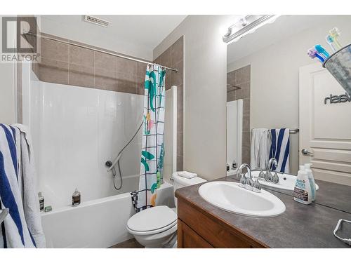 1331 Ellis Street Unit# 209, Kelowna, BC - Indoor Photo Showing Bathroom