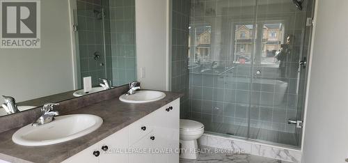 651 Pollock Grve, Smith-Ennismore-Lakefield, ON - Indoor Photo Showing Bathroom
