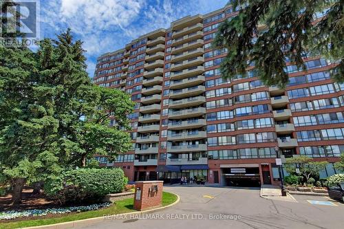 912 - 33 Weldrick Road E, Richmond Hill, ON - Outdoor With Balcony With Facade