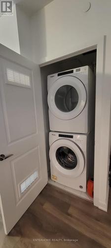 #310 -100 Eagle Rock Way, Vaughan, ON - Indoor Photo Showing Laundry Room
