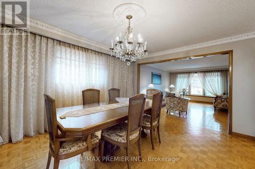 136 Villa Park Drive, Vaughan, ON - Indoor Photo Showing Dining Room