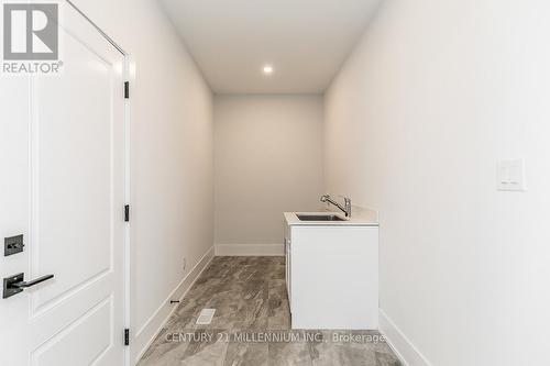 18 Lakeshore Rd, Wasaga Beach, ON - Indoor Photo Showing Other Room