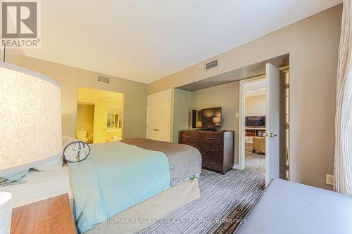 #2446-47 -90 Highland Dr, Oro-Medonte, ON - Indoor Photo Showing Bedroom