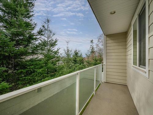 3-6107 Llewellyn Pl, Nanaimo, BC - Outdoor With Balcony With Exterior