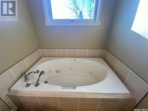 31 701 Mcintosh Street E, Swift Current, SK - Indoor Photo Showing Bathroom