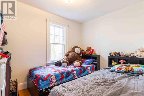 6 Holden Street, Belleville, ON - Indoor Photo Showing Bedroom