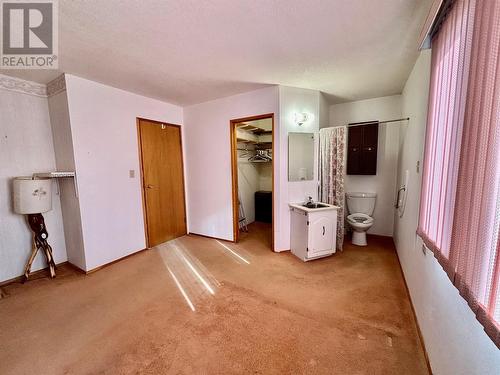 1950 27 Avenue Ne, Salmon Arm, BC - Indoor Photo Showing Other Room