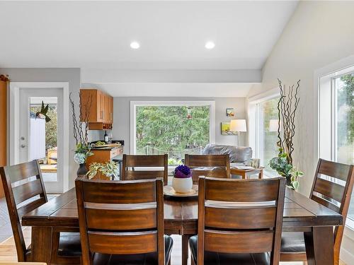 1840 Serenity Pl, Nanoose Bay, BC - Indoor Photo Showing Dining Room