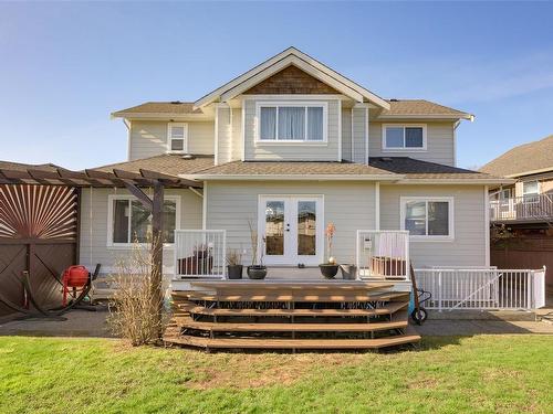 4249 Oakview Pl, Saanich, BC - Outdoor With Deck Patio Veranda