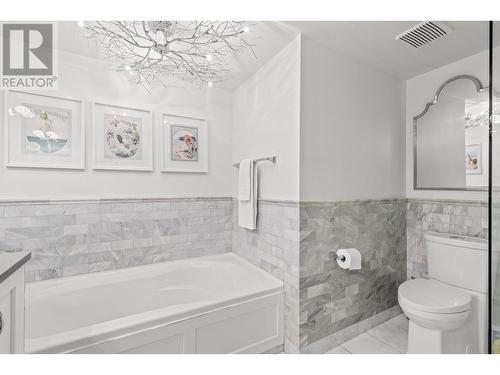 1160 Sunset Drive Unit# 1502, Kelowna, BC - Indoor Photo Showing Bathroom
