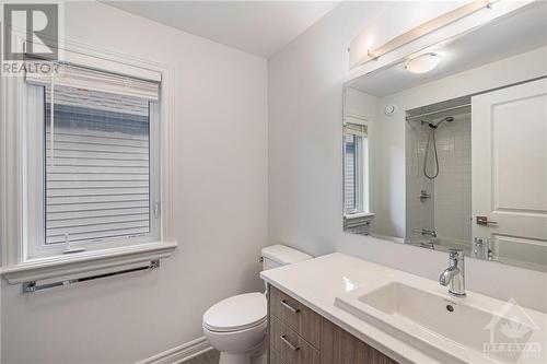Main Upstairs Bathroom - 184 Crevasse Road S, Ottawa, ON - Indoor Photo Showing Bathroom