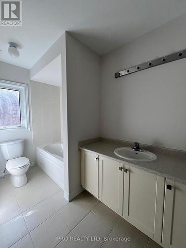 376 Leanne Lane, Shelburne, ON - Indoor Photo Showing Bathroom