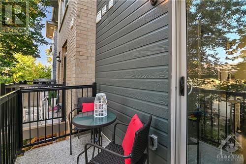 606 Terravita Private, Gloucester, ON - Outdoor With Balcony With Exterior