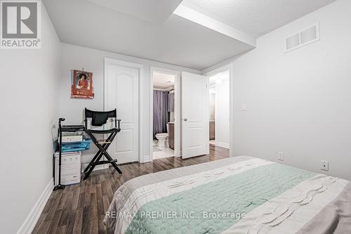 #624 -140 Widdicombe Hill Blvd, Toronto, ON - Indoor Photo Showing Bedroom