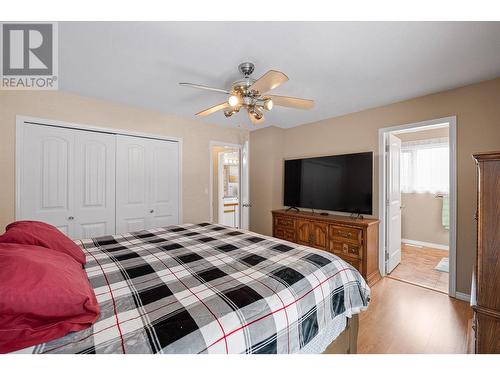 10943 Eva Road, Lake Country, BC - Indoor Photo Showing Bedroom