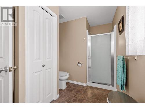 10943 Eva Road, Lake Country, BC - Indoor Photo Showing Bathroom