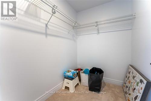 7 Lightfeather Place, Hamilton, ON - Indoor Photo Showing Other Room