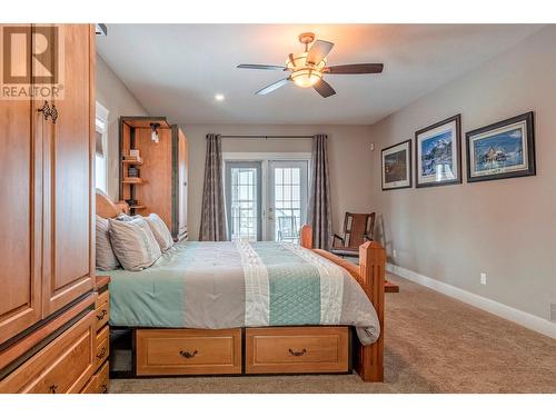 9474 Buchanan Road, Coldstream, BC - Indoor Photo Showing Bedroom