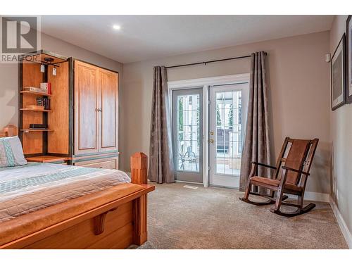 9474 Buchanan Road, Coldstream, BC - Indoor Photo Showing Bedroom