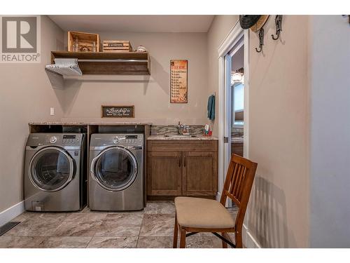 9474 Buchanan Road, Coldstream, BC - Indoor Photo Showing Laundry Room