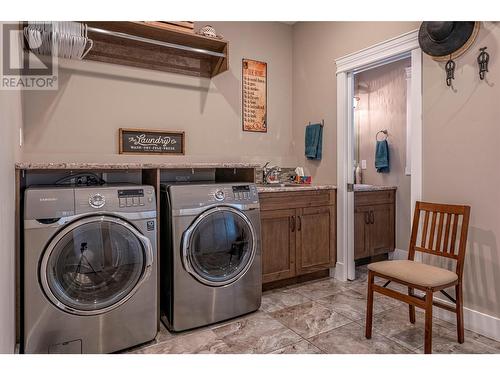 9474 Buchanan Road, Coldstream, BC - Indoor Photo Showing Laundry Room