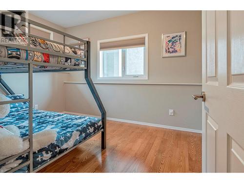 9474 Buchanan Road, Coldstream, BC - Indoor Photo Showing Bedroom