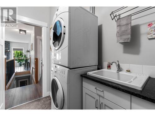 1312 Maier Road, Sicamous, BC - Indoor Photo Showing Laundry Room
