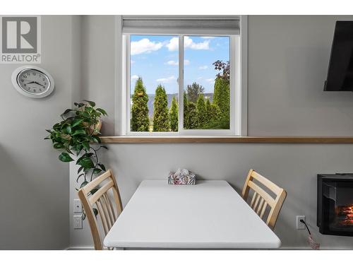 1312 Maier Road, Sicamous, BC - Indoor Photo Showing Dining Room