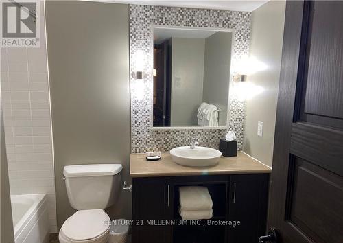 352 - 190 Jozo Weider Boulevard, Blue Mountains, ON - Indoor Photo Showing Bathroom