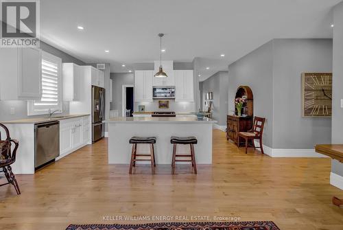 59 Pineridge Dr, Prince Edward County, ON - Indoor Photo Showing Kitchen With Upgraded Kitchen