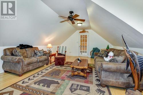 52 Nicklaus Drive, Bancroft, ON - Indoor Photo Showing Living Room