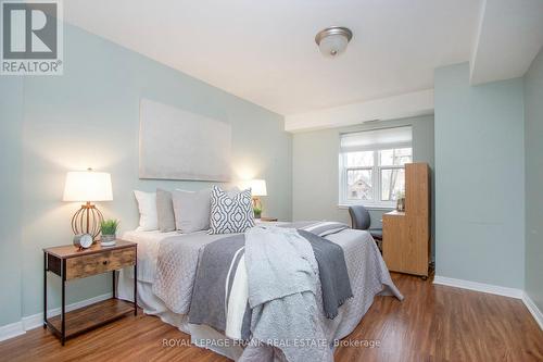 #108 -8 Huron St, Kawartha Lakes, ON - Indoor Photo Showing Bedroom