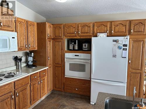 29 Lake Avenue, Martinsons Beach, SK - Indoor Photo Showing Kitchen