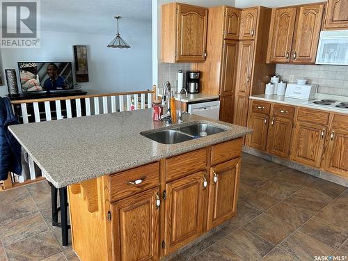 29 Lake Avenue, Martinsons Beach, SK - Indoor Photo Showing Kitchen With Double Sink