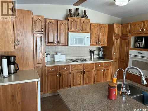 29 Lake Avenue, Martinsons Beach, SK - Indoor Photo Showing Kitchen