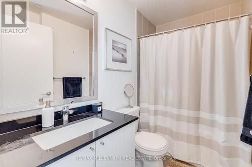 #4002 -3975 Grand Park Dr, Mississauga, ON - Indoor Photo Showing Bathroom
