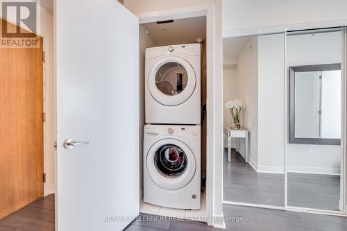 4002 - 3975 Grand Park Drive, Mississauga, ON - Indoor Photo Showing Laundry Room