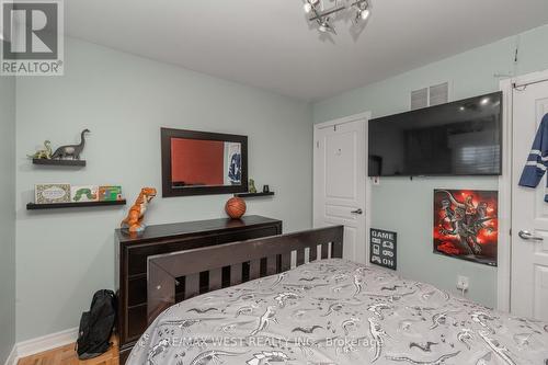 50 Riel Dr, Richmond Hill, ON - Indoor Photo Showing Bedroom