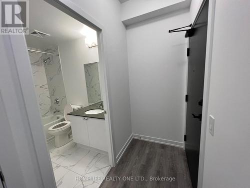 307 - 1480 Bayly Street, Pickering, ON - Indoor Photo Showing Bathroom