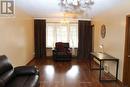 5991 Culp Street, Niagara Falls, ON  - Indoor Photo Showing Living Room 