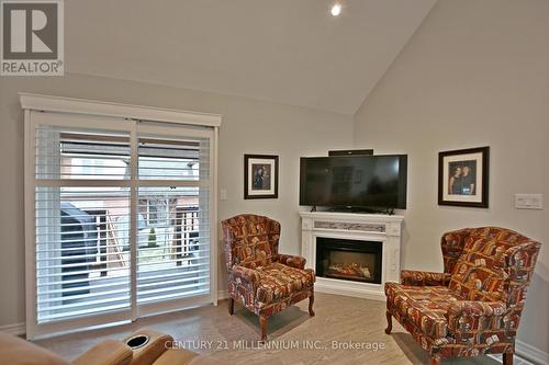 204 Macintosh Lane, Meaford, ON - Indoor Photo Showing Living Room With Fireplace