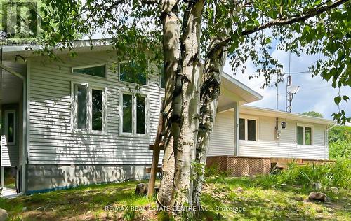 1951 Fraserburg Rd, Bracebridge, ON - Outdoor