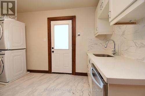 133 Fennell Ave E, Hamilton, ON - Indoor Photo Showing Laundry Room