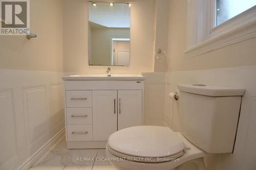133 Fennell Ave E, Hamilton, ON - Indoor Photo Showing Bathroom