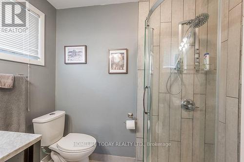 Main - 947 Southlawn Drive, Peterborough, ON - Indoor Photo Showing Bathroom